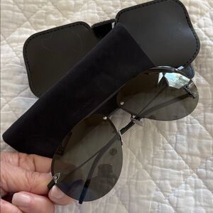 Yves Saint Laurent Sleek Black Pilot Sunglasses Brand new